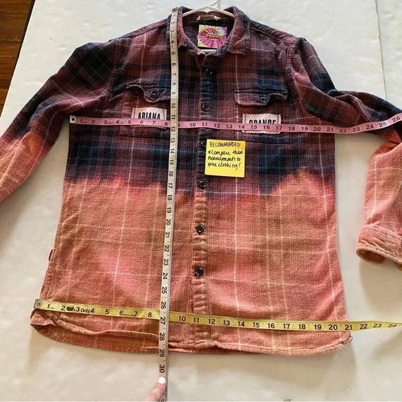 Ariana Grande Plaid Flannel Shirt Womens Size Medium Large Pink Ombre Bleached - Picture 11 of 15